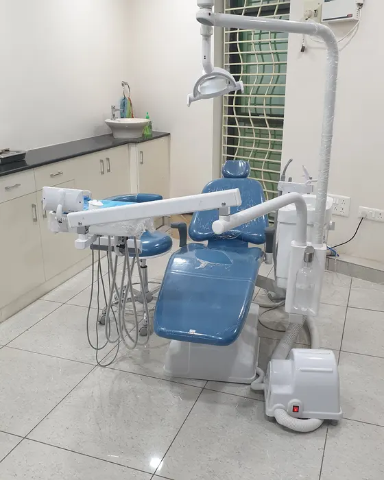 Mayuran Dental Clinic treatment room